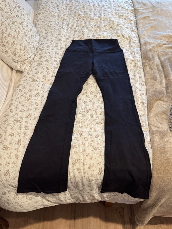 ALO Yoga Pants - Alo Black Flared Yoga Pants